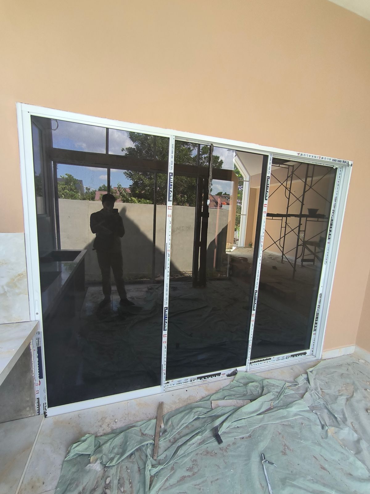 Paris 2 - Dokumentasi Proyek